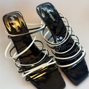 Jeffrey Campbell Black & White Strappy Slide Sandals – Size 9 – NEW / NEVER WORN